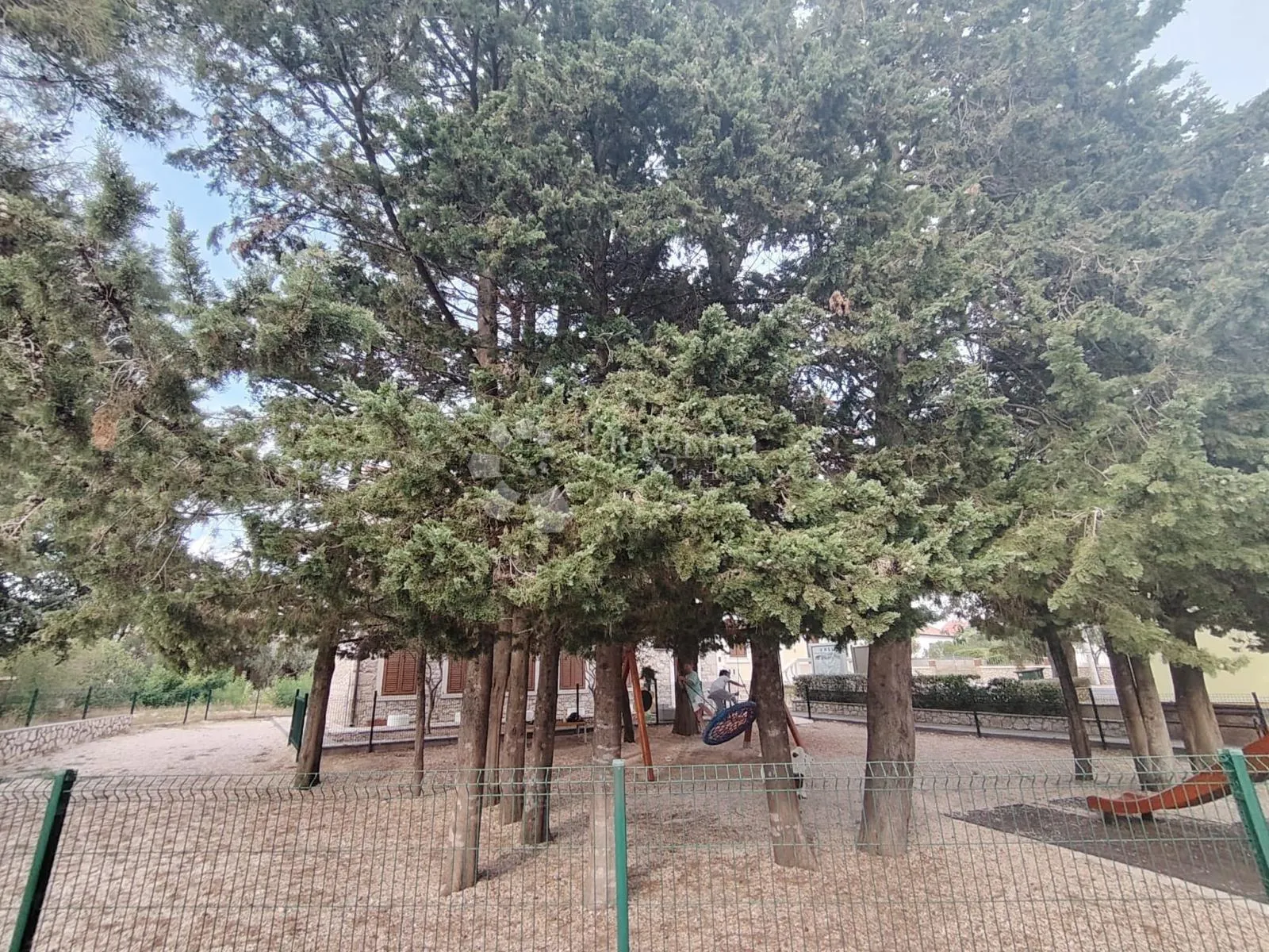 vrsi - građevinsko zemljište u centru 719 m2 - slika 3