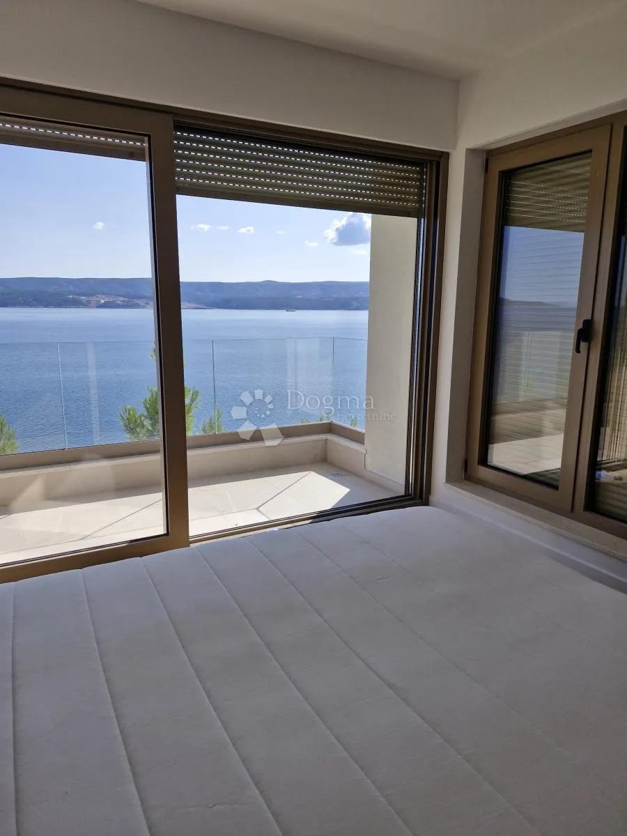 mediteranski raj, luksuzna vila s bazenom i panoramom - slika 17