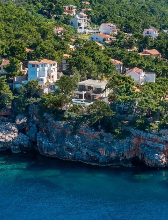nevjerovatna vila na hvaru, luksuz i elegancija - sa bazenom i pogledom na more - slika 11