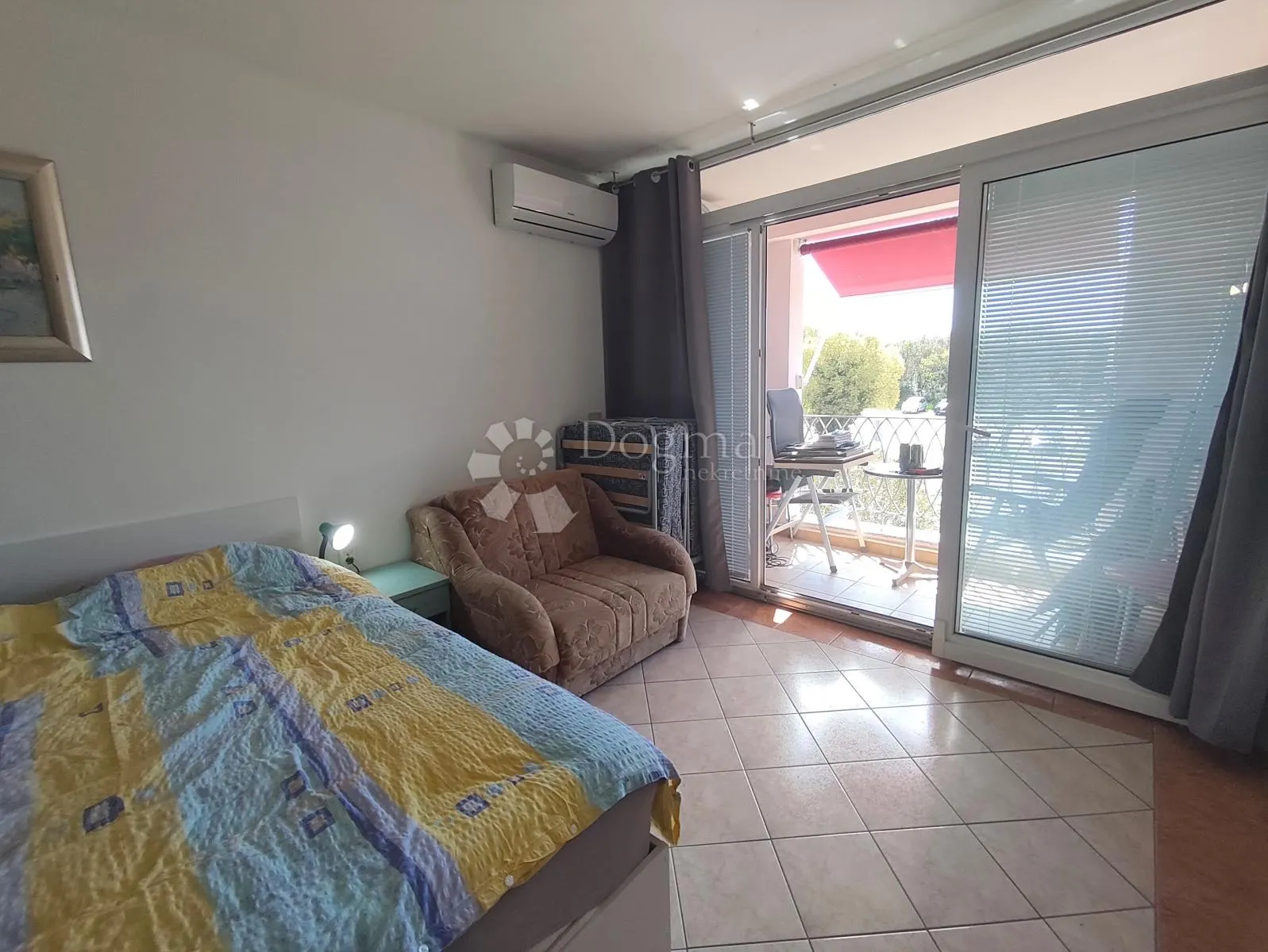 novouređeni apartman sa pogledom na more - slika 21