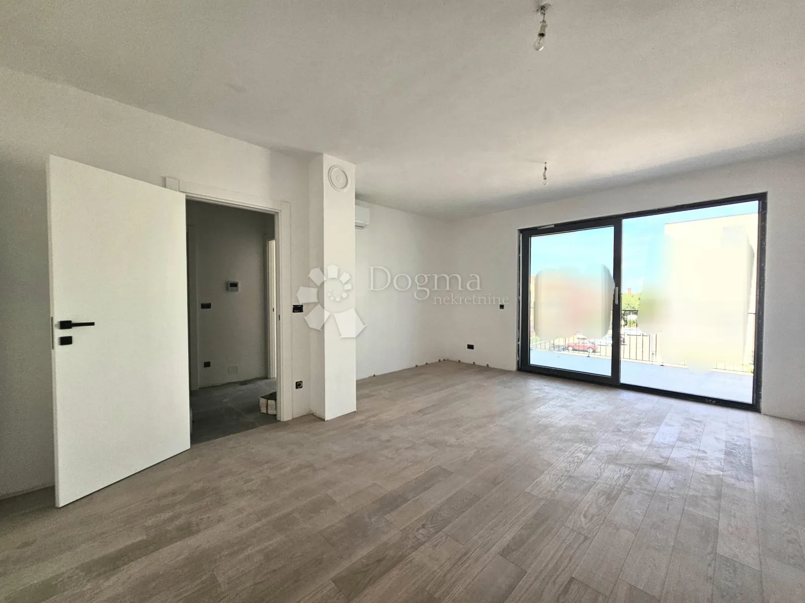 umag,1s+db, lift, 1 parking - slika 3