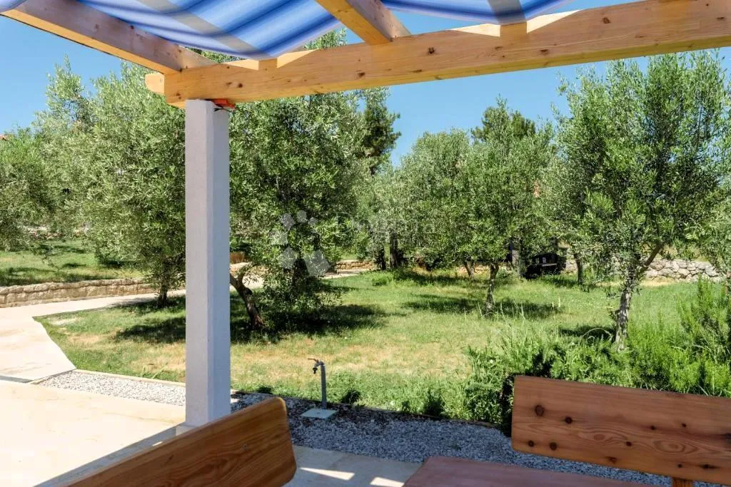 kuća s bazenom i neometanim pogledom na more i otoke! - slika 25