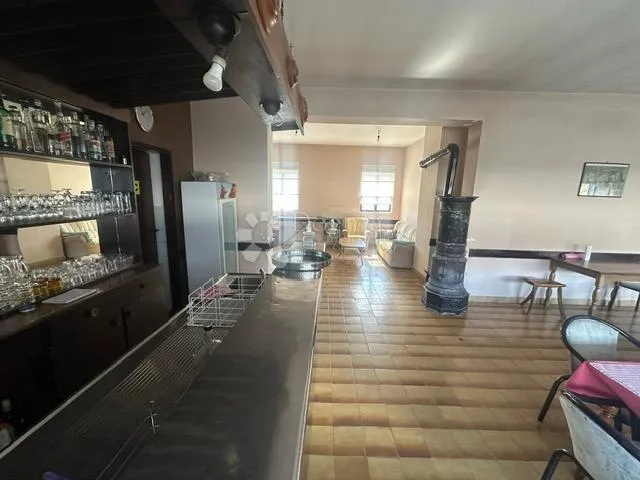 bunić kuća sa restoranom i sobe za iznajmljivanje - slika 5