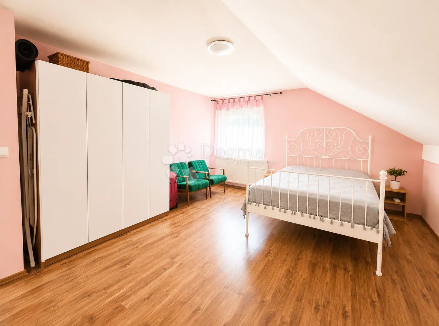 moderna kuća s vlastitom šumom! - slika 4