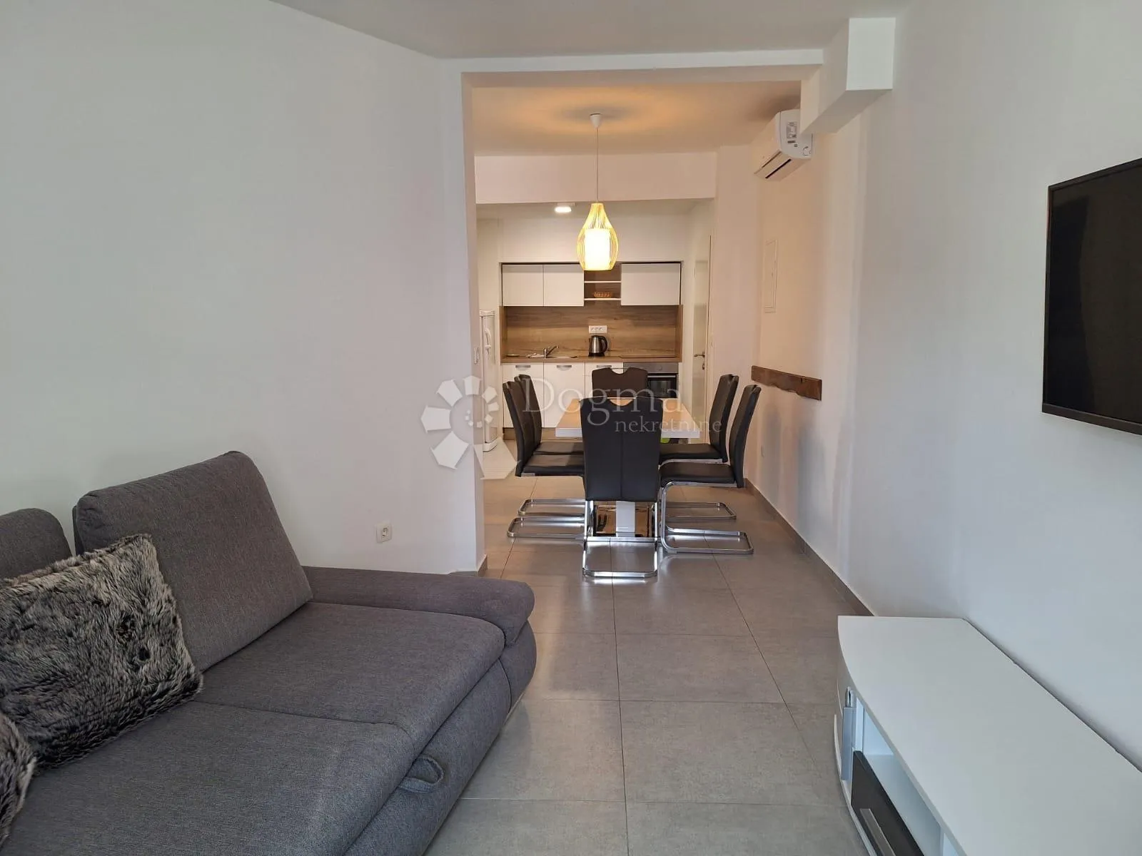 prostrana kuća u centru jezera, murter, 550 m2 - slika 6