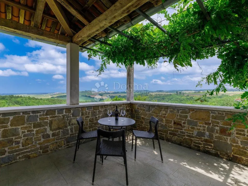 vila s panoramskim pogledom na istru - slika 28