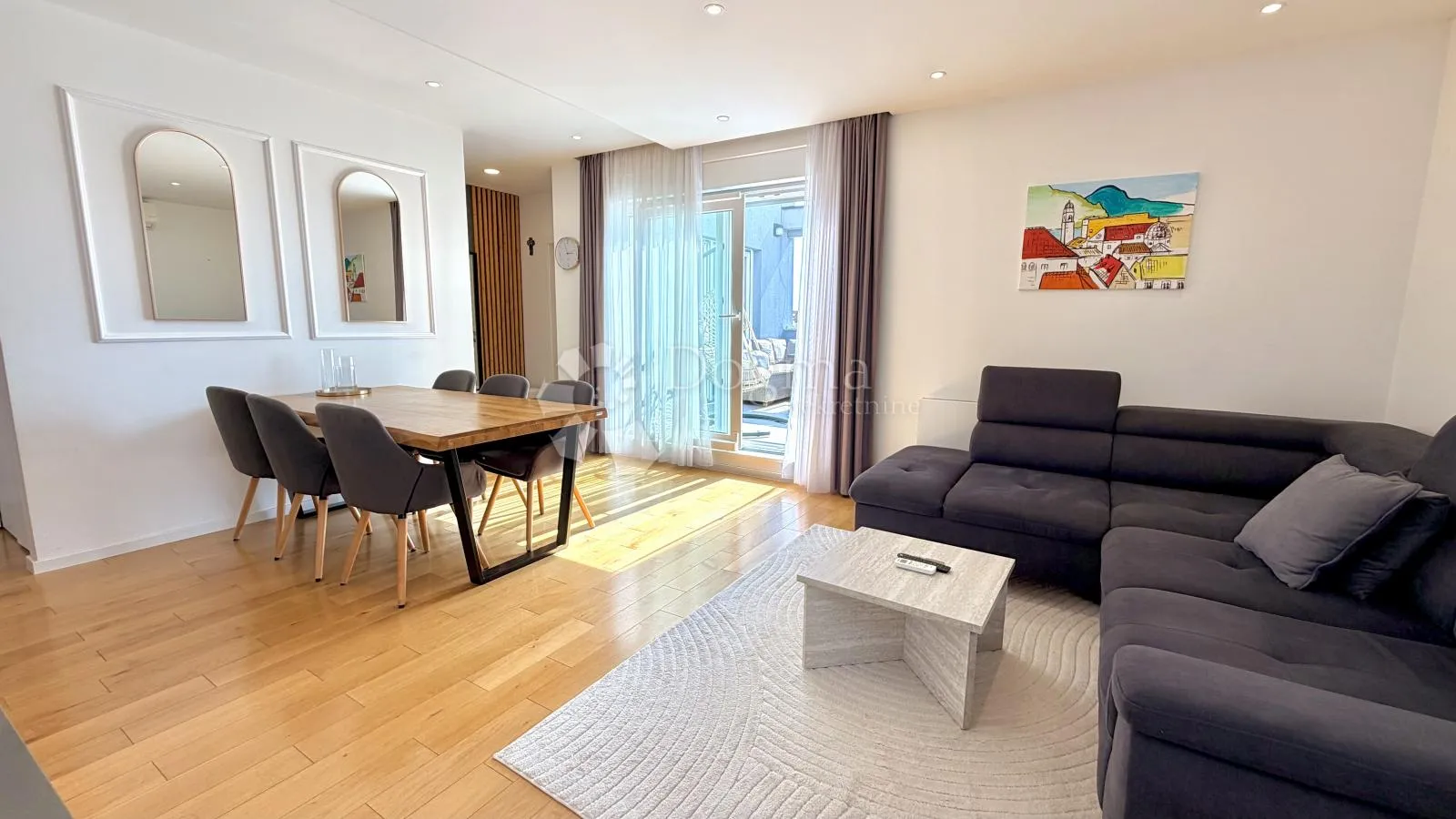 svijetao 4soban penthouse s terasama i parkingom - slika 4