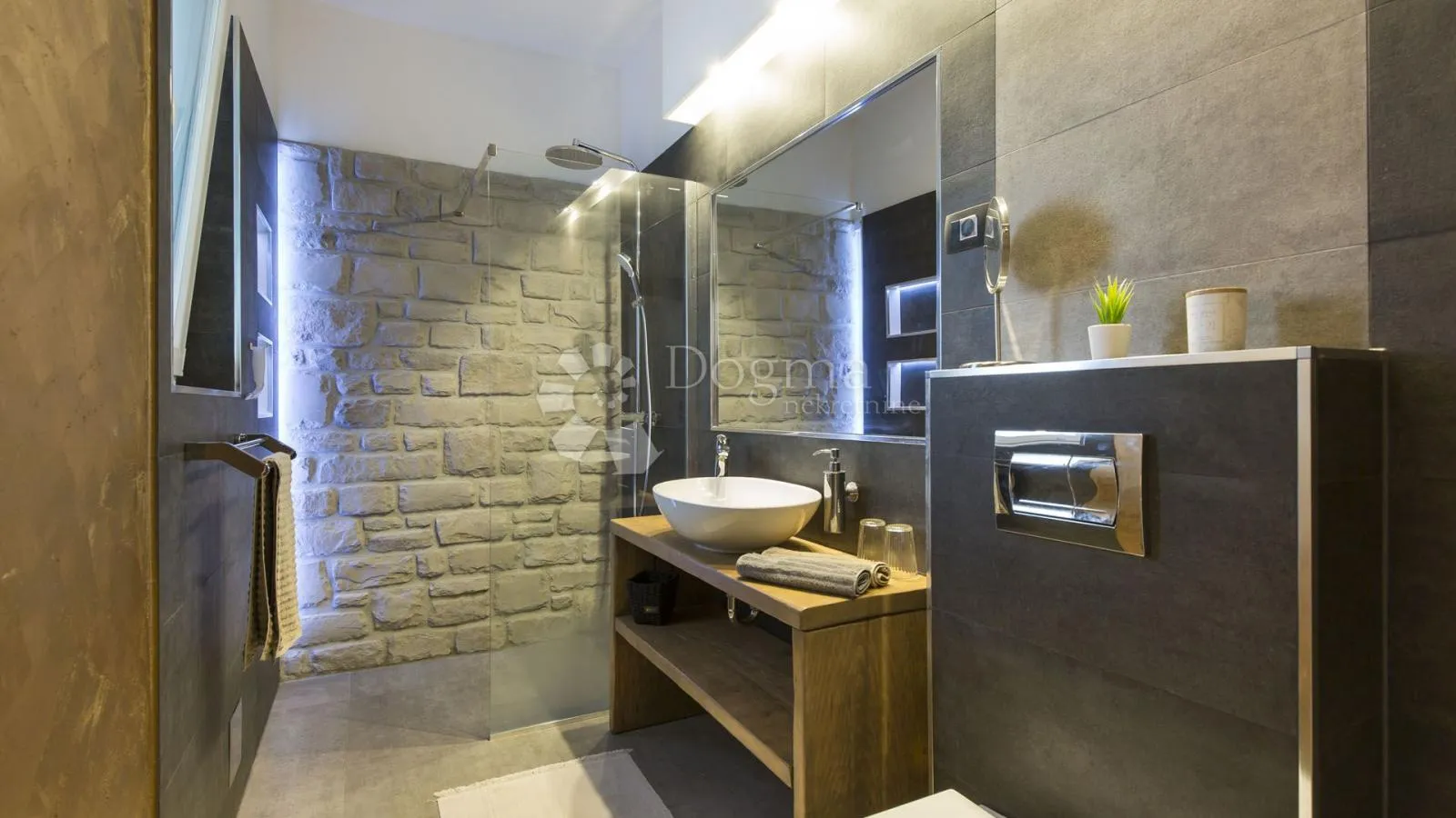 villa s 5* - panoramski pogledom na more i privatnost - slika 22