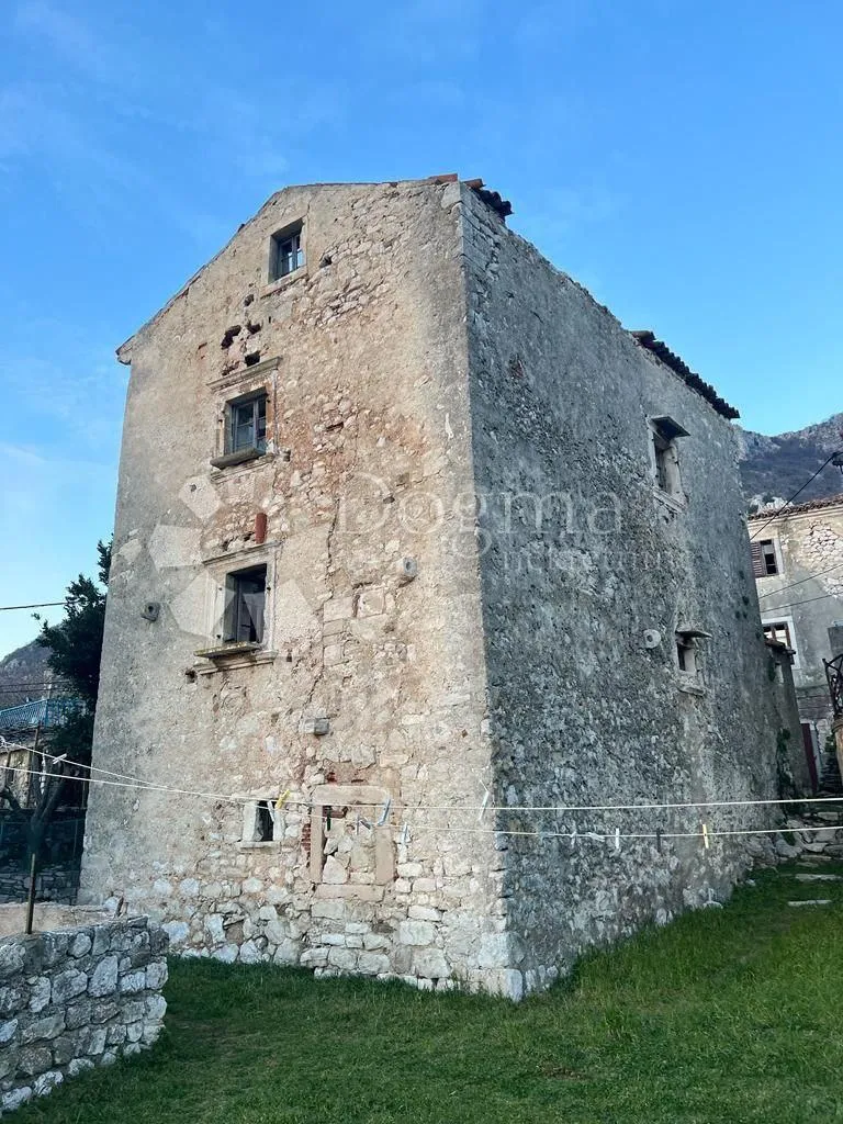 prilika!!!! rijetkost u ponudi!!! samostojeća kuća sa pogledom na more u starogradskoj jezgri - slika 24