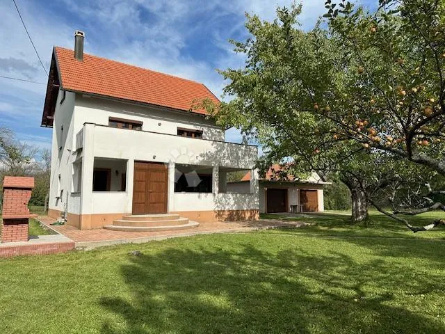 lovinac imanje oaza mira i privatnosti - slika 2
