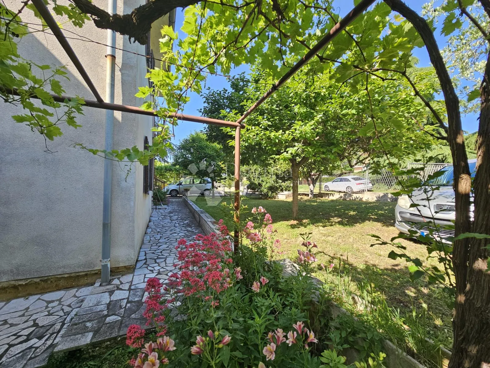 poreč - kuća sa dva stana i studio apartmanom - slika 22