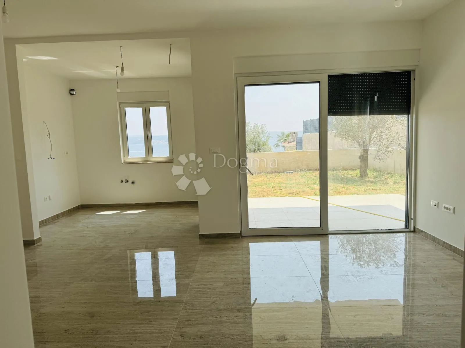 stan s3 - 20m od mora, maslenica - slika 15