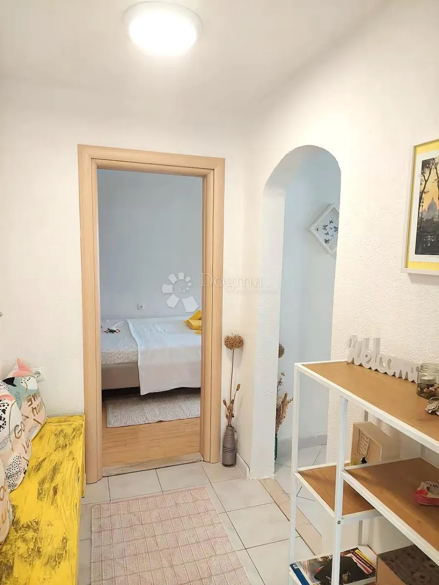 kuća sa panoramskim pogledom i vrtom - slika 5