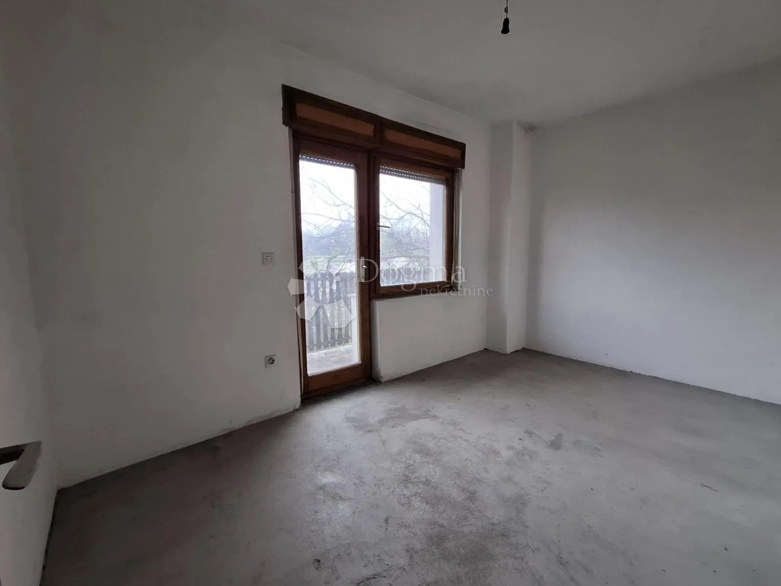 kuća u županji, mirno i centralno, 4 sobe - slika 7