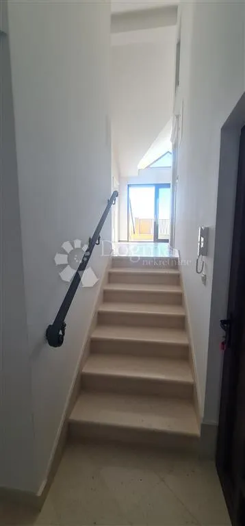 luksuzan apartman pored mora u povljani - slika 5