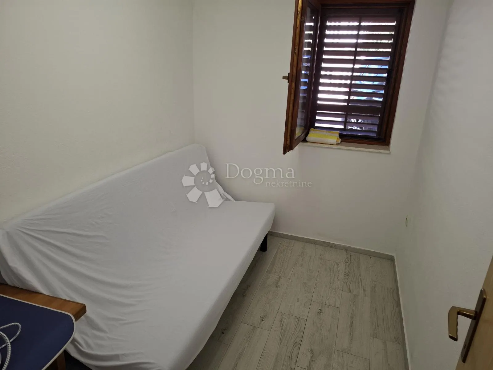 vodice - apartman u prizemlju - slika 4