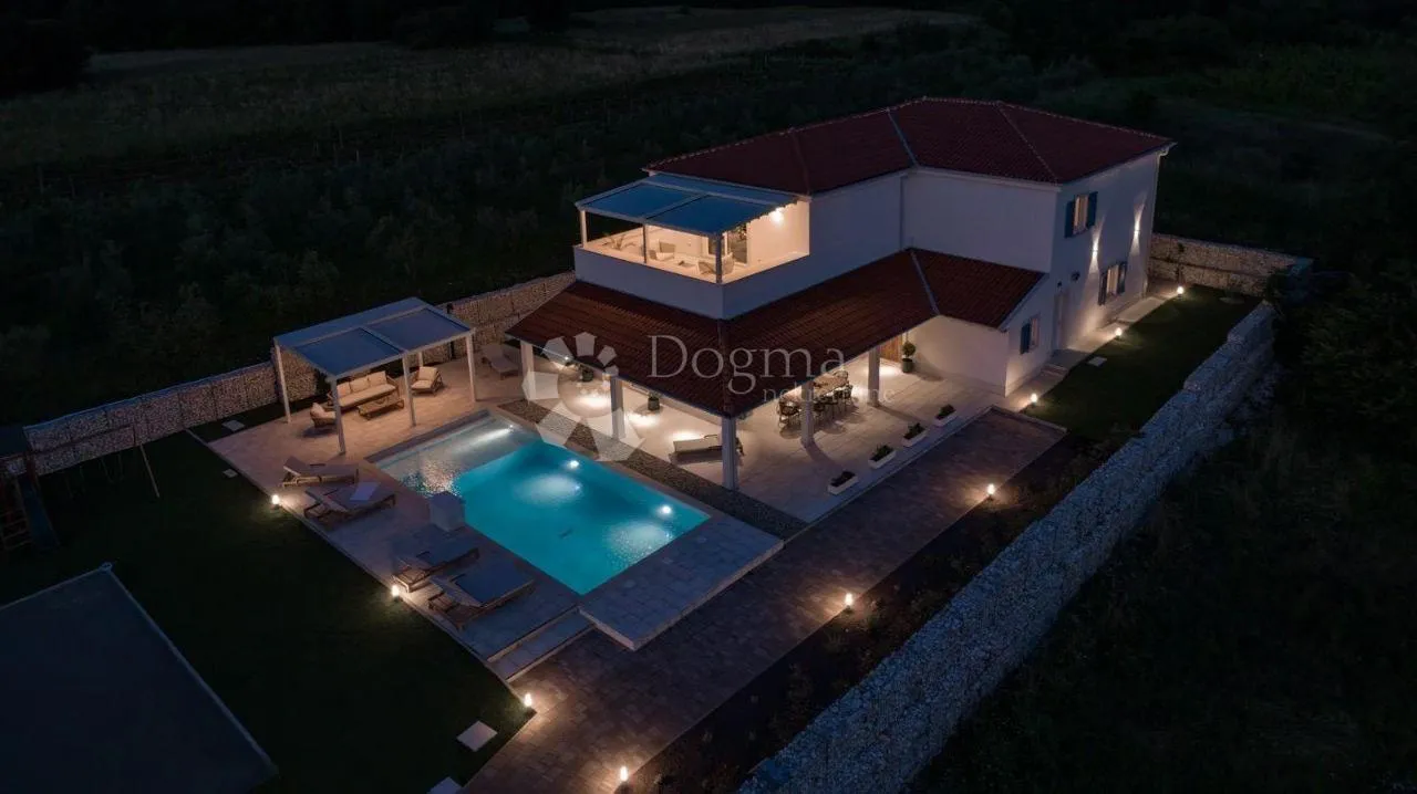villa s bazenom! jedinstvena na tržištu, provjerite zašto - slika 35