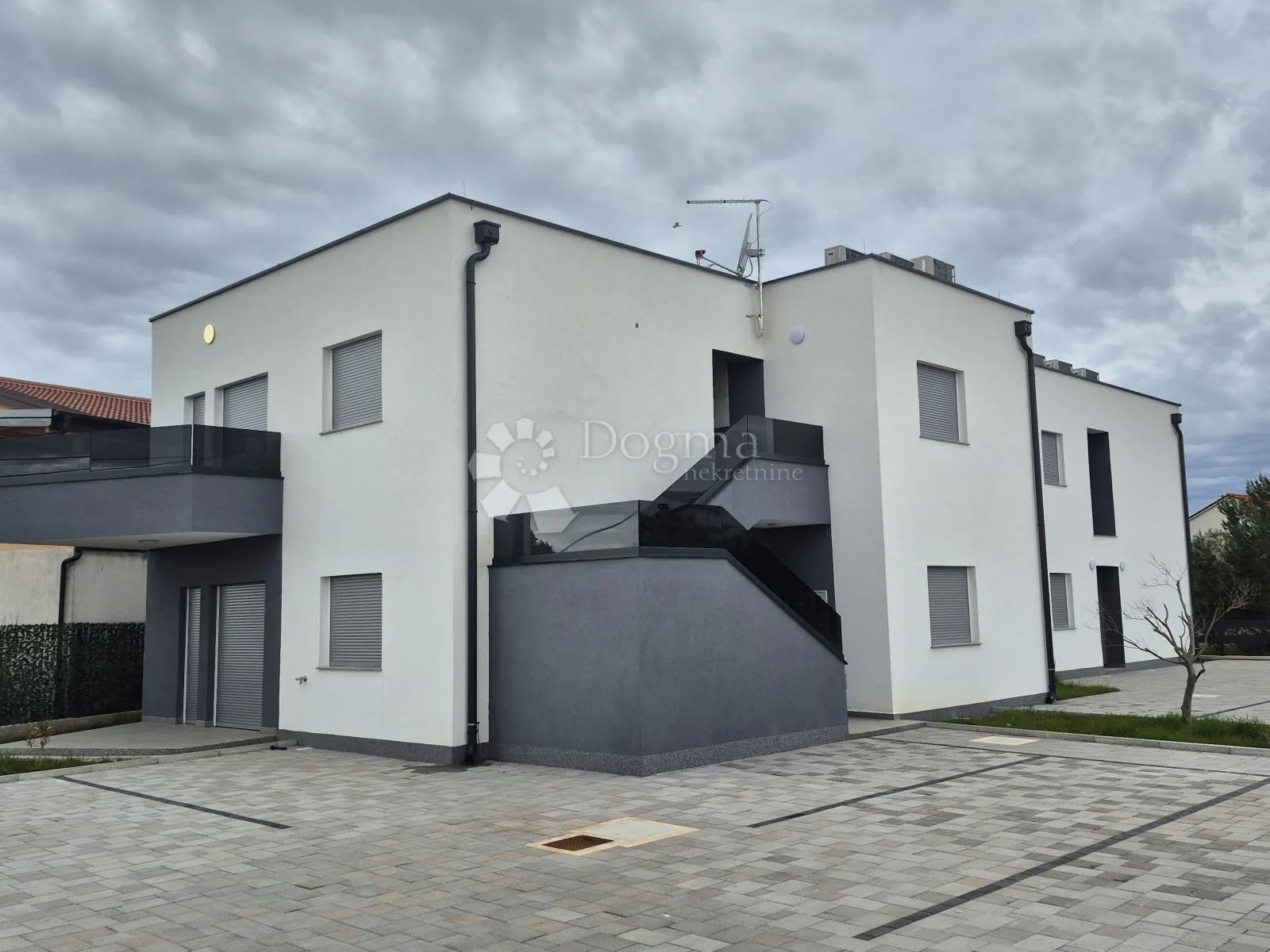 novogradnja otok vir - slika 2