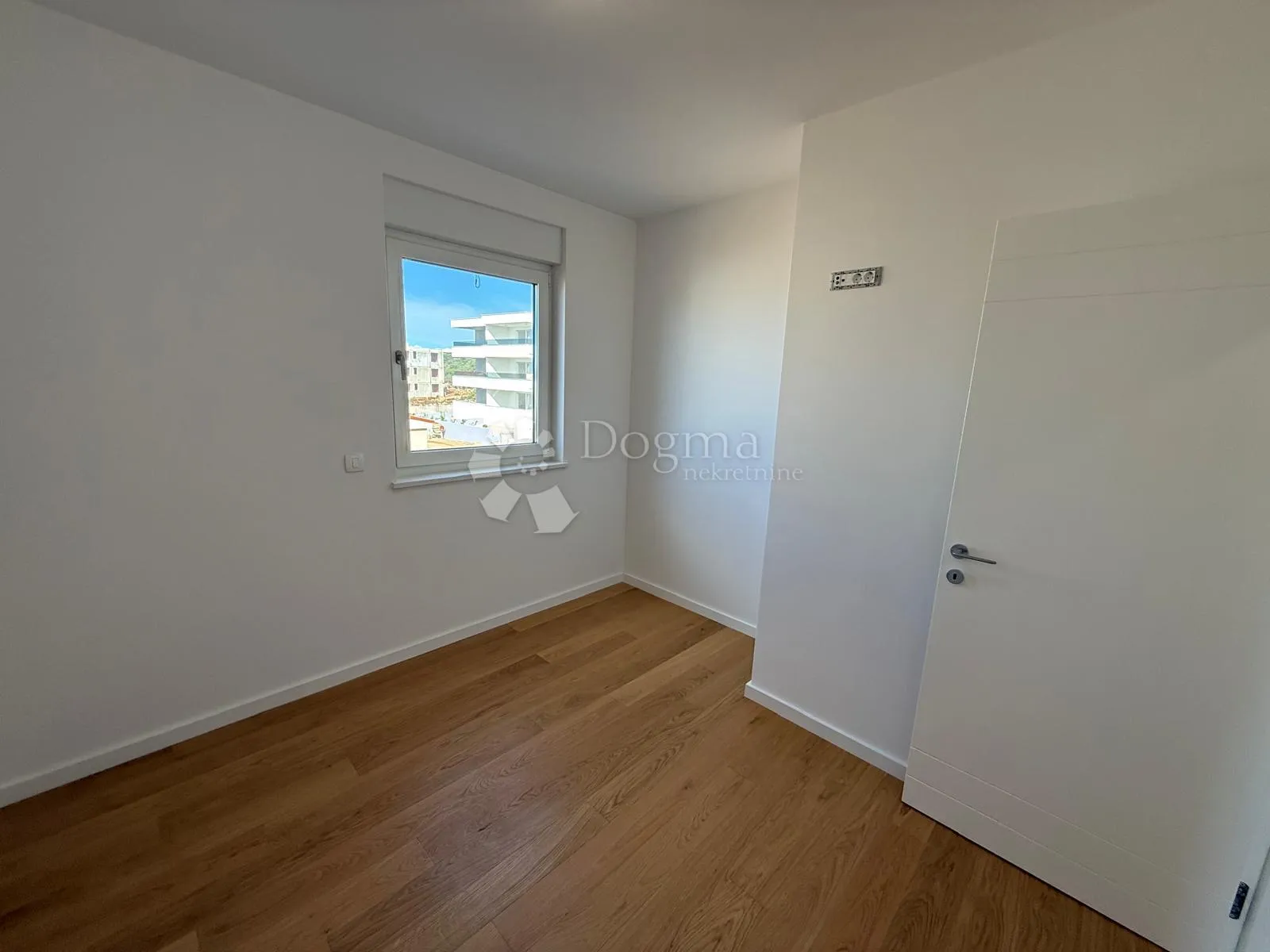 novogradnja apartman s pogledom na more plaža babe - slika 8