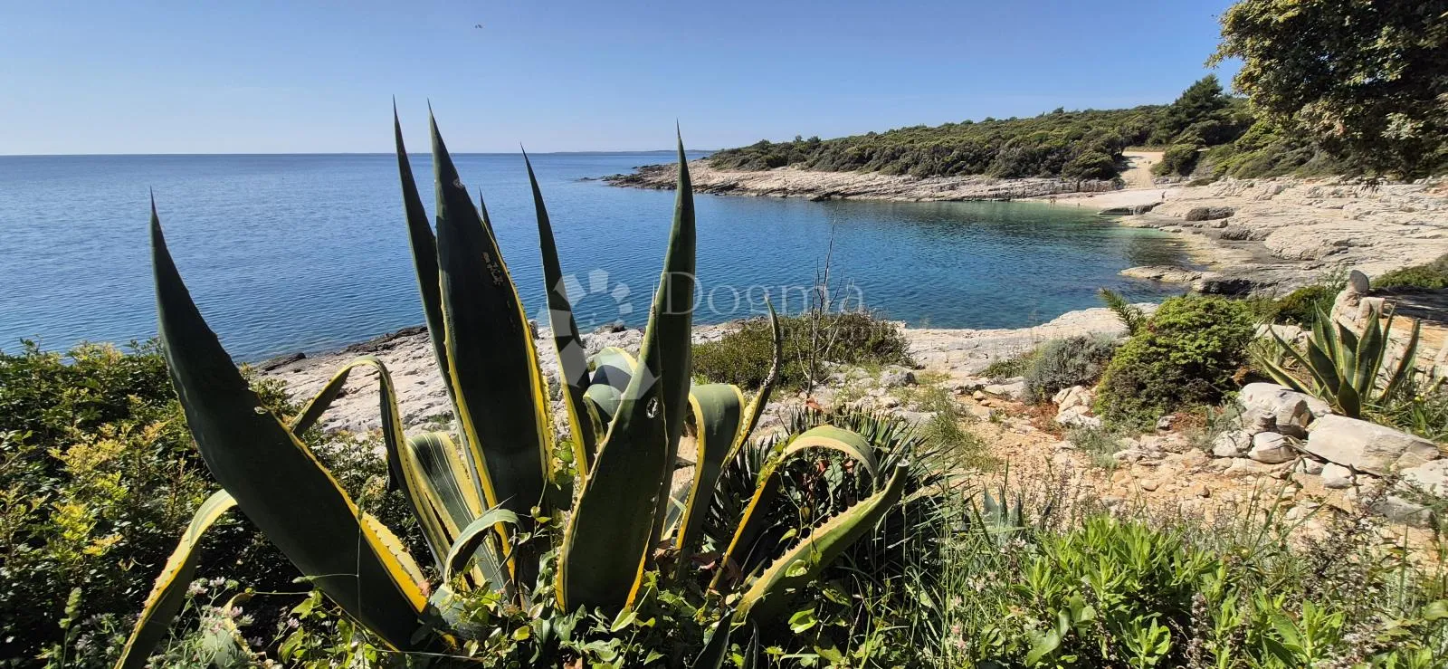 Poljoprivredno zemljište s pogledom na more - 250 m od plaže - Kavran, Marčana