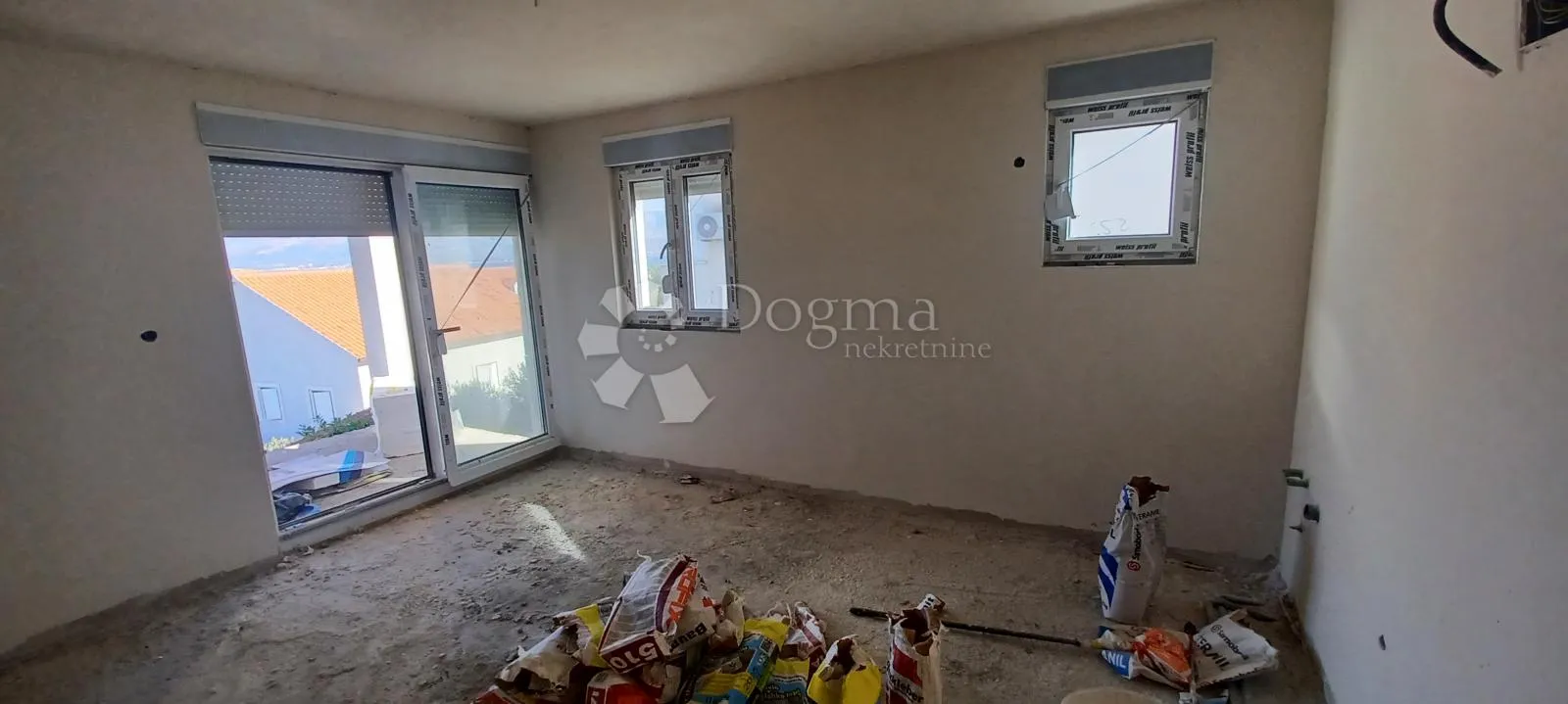investicija koja miriše na more – apartman u supetru, brač! - slika 8