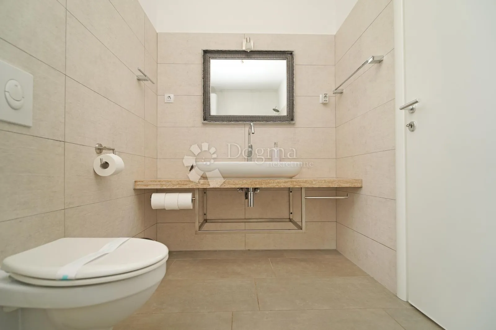 šarmantna moderna istarska villa - slika 38