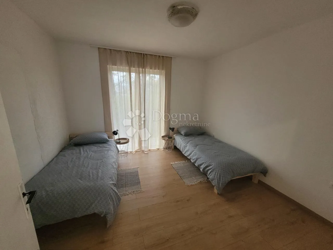 kuća u dražicama s okućnicom - slika 6