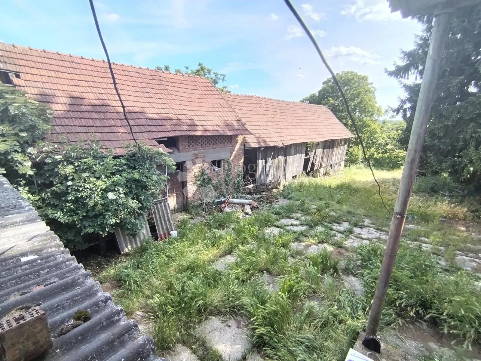 kuća za adaptaciju s velikom okućnicom-novi bošnjani - slika 7