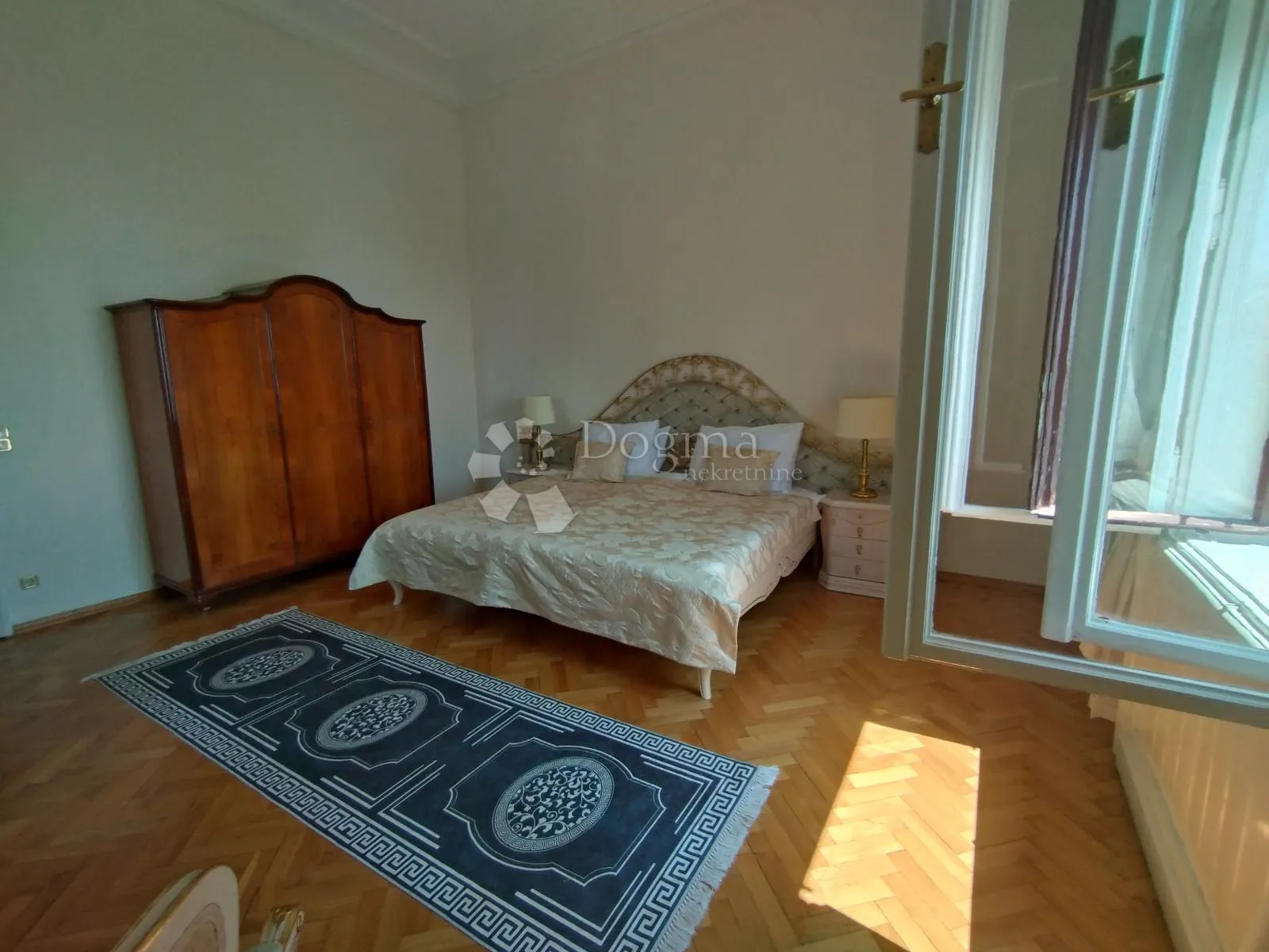 luksuzni stan u au villi za najam - slika 8
