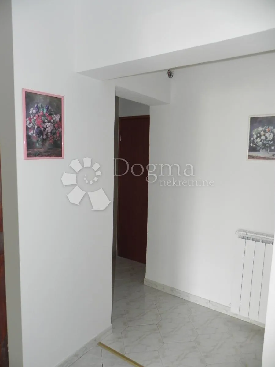 prodaju se dva apartmana u rovinju! - slika 11
