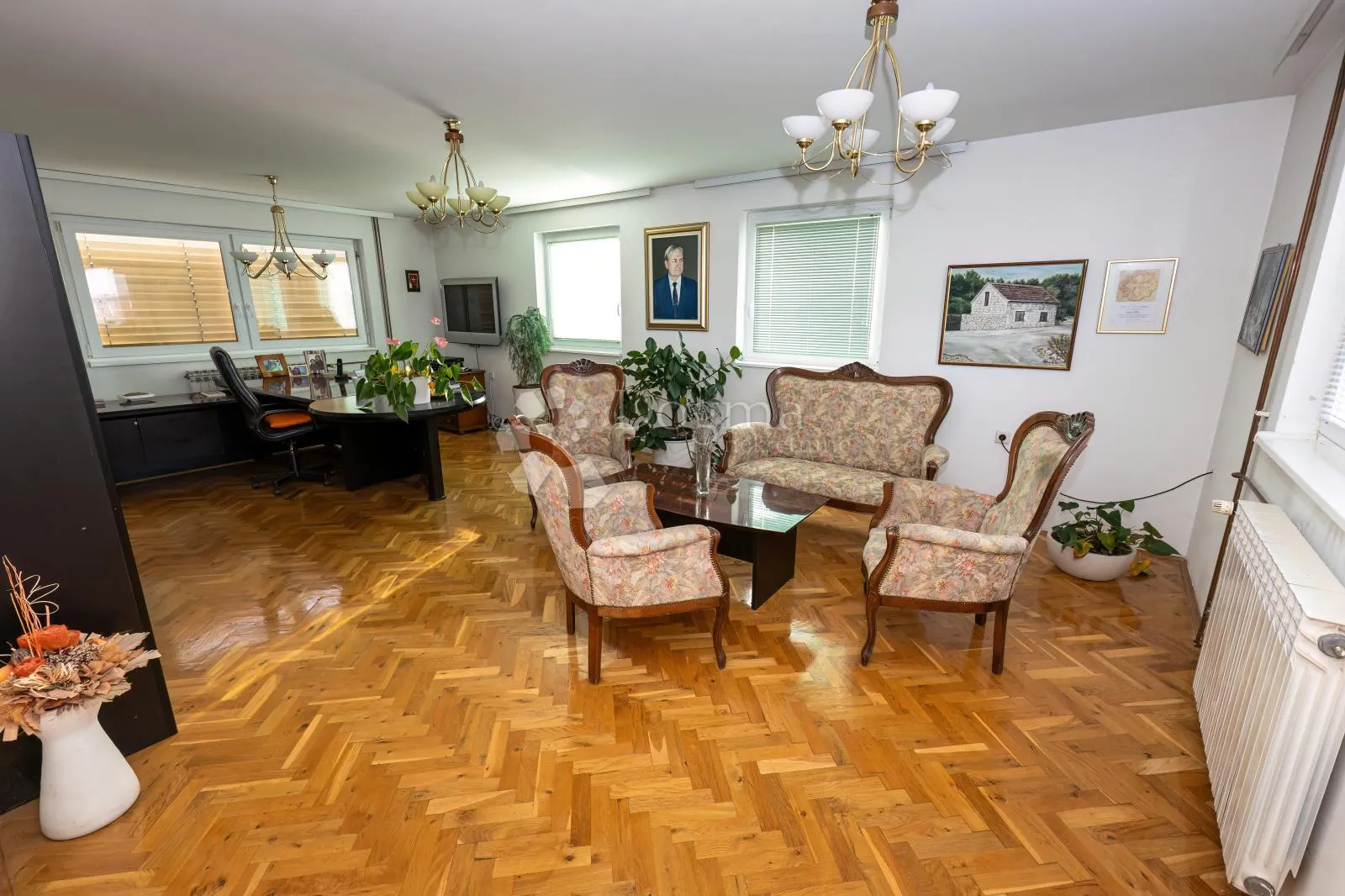 prodaje se poslovna zgrada – 1572 m² + dvorište 1236 m² - slika 7