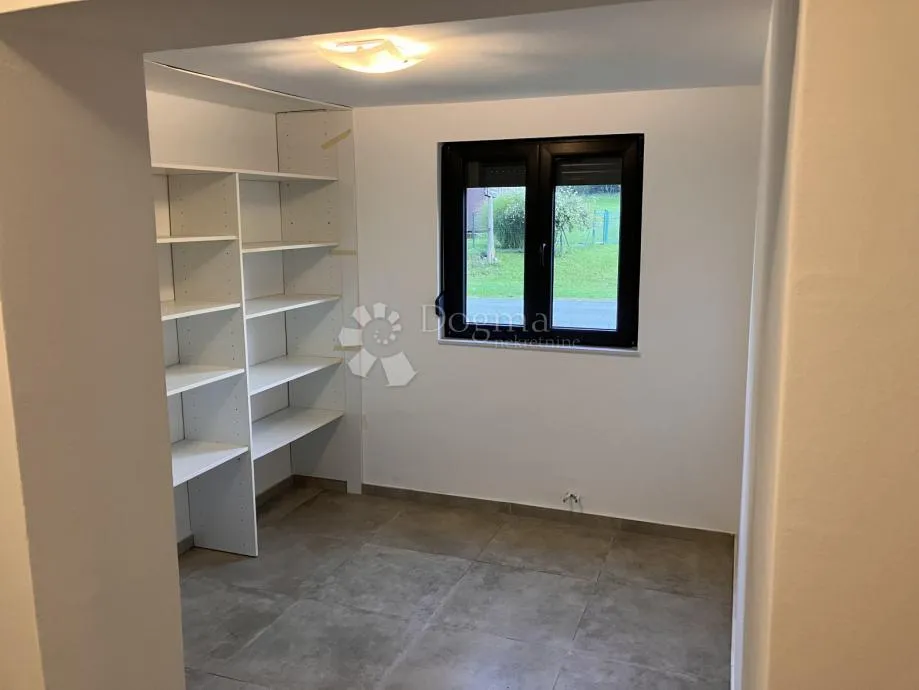 odlična apartmanska kuća na bjelolasici, jasenak - slika 8