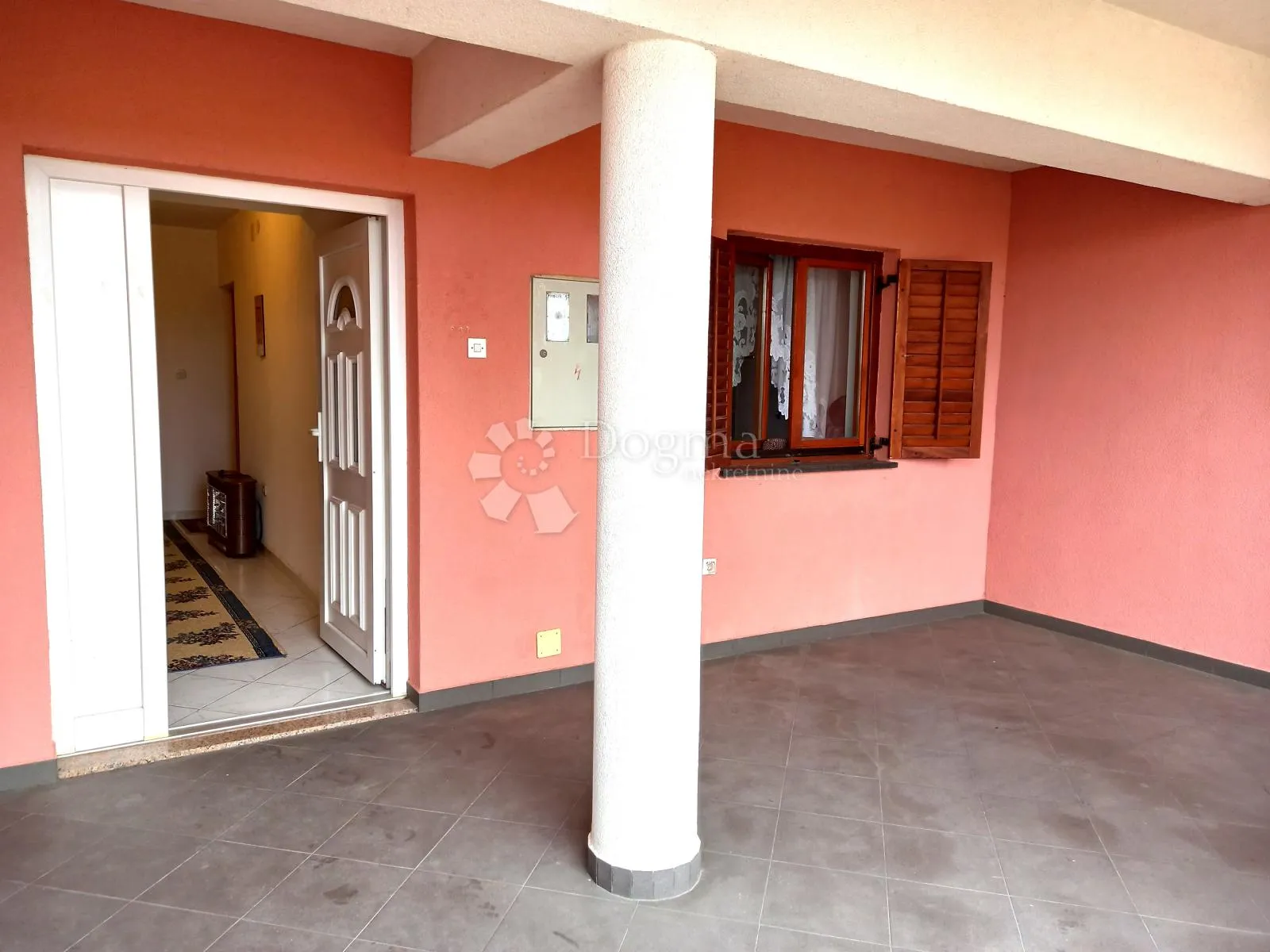 labin, etaža sa tri stambene jedinice - slika 34