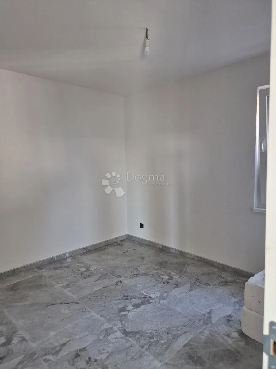 seline/starigrad - dvosoban stan 20 m od mora s1 - slika 9