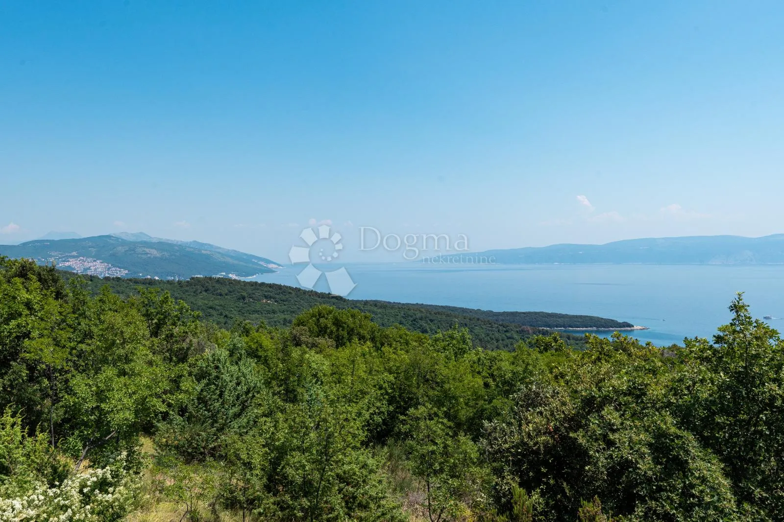 spektakularna moderna vila s beskrajnim pogledom na more - slika 21