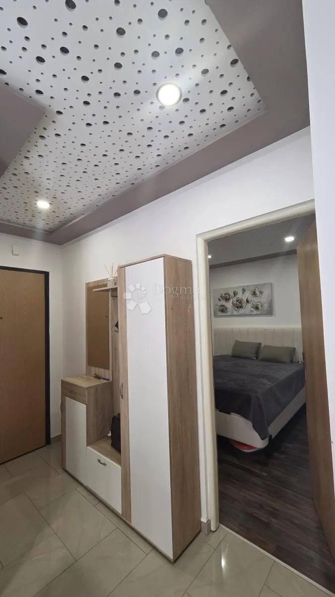 moderan apartman s lođom i parkirnim mjestom - slika 8