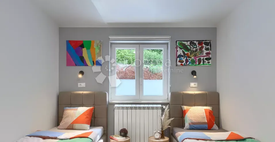 sniženo!!impozantna villa u blizini labina - slika 10