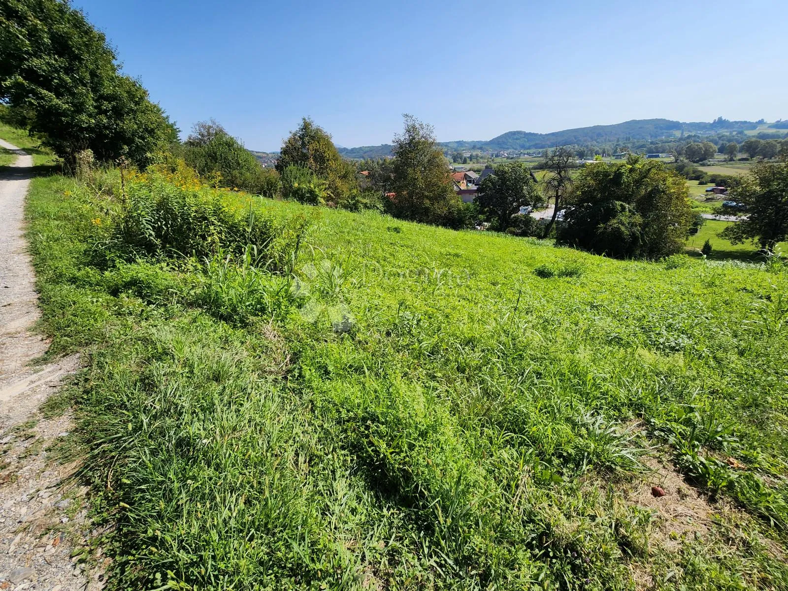 građevinsko zemljište 560m² nadomak sv. križa začretja! - slika 8