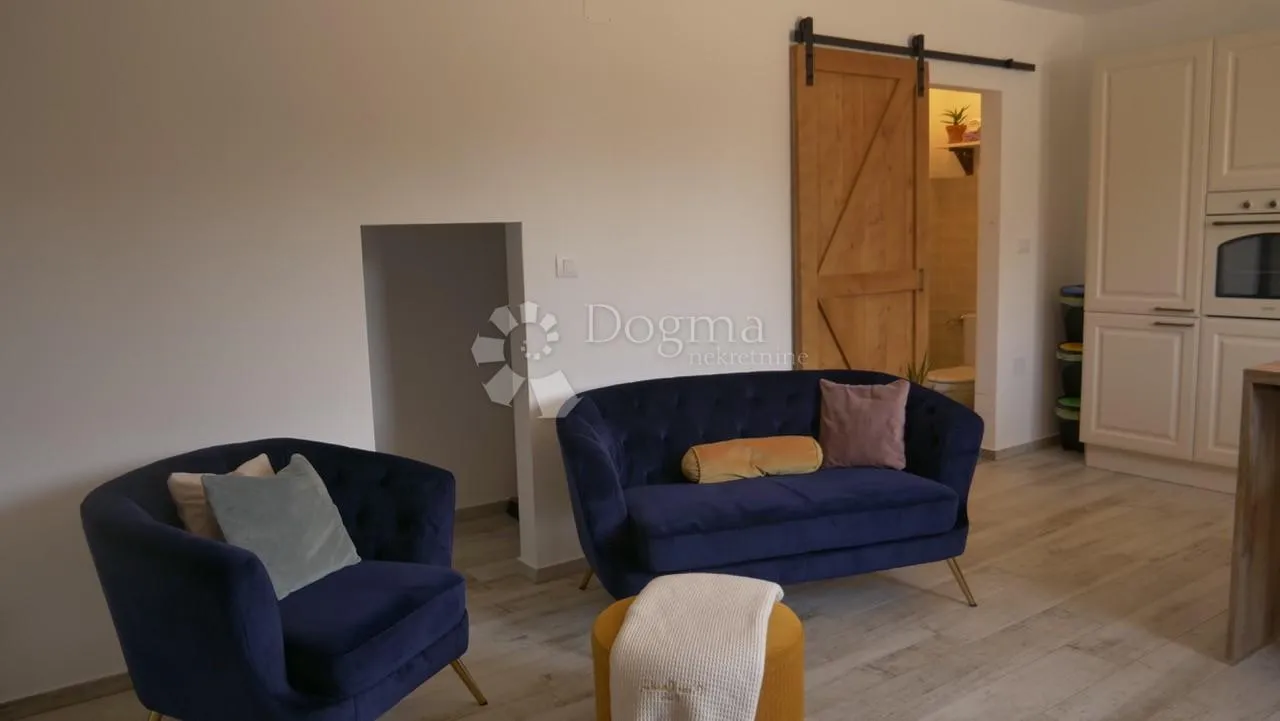 prilika! kamena kuća 5 minuta od mora! - slika 28