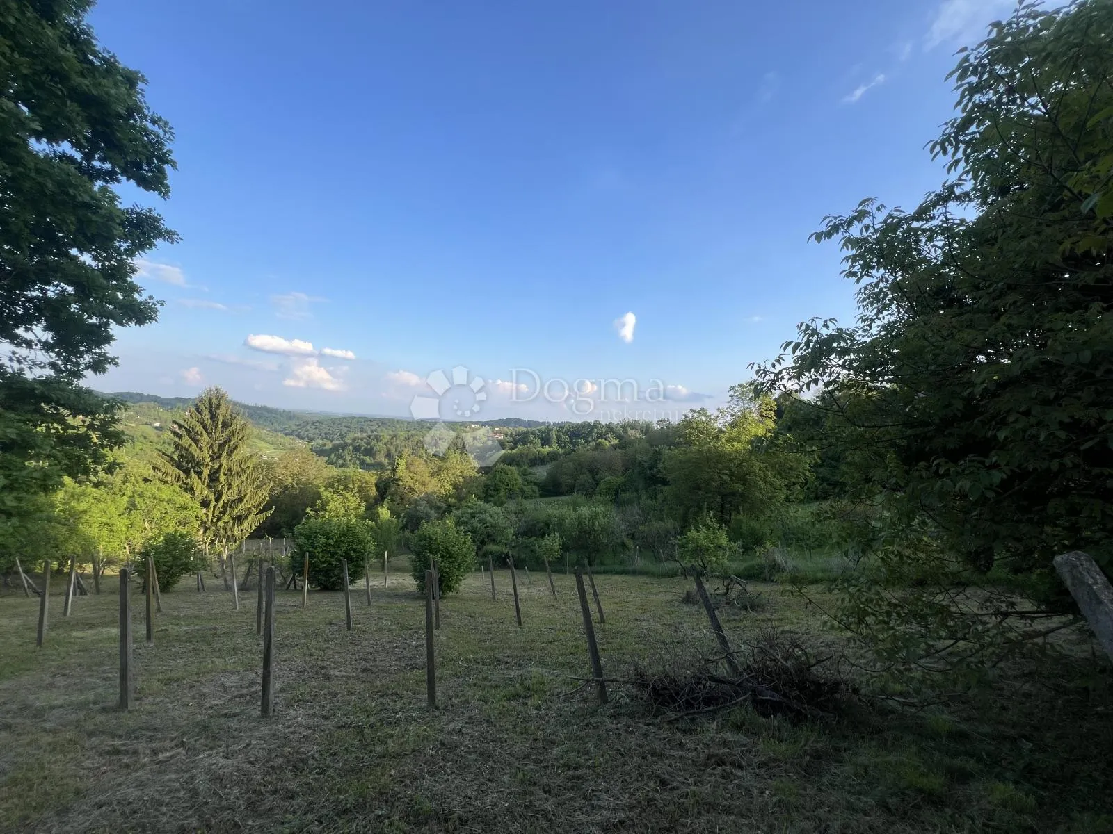 čučerje – poljoprivredno zemljište s pogledom i objektom 1758m2 - slika 2