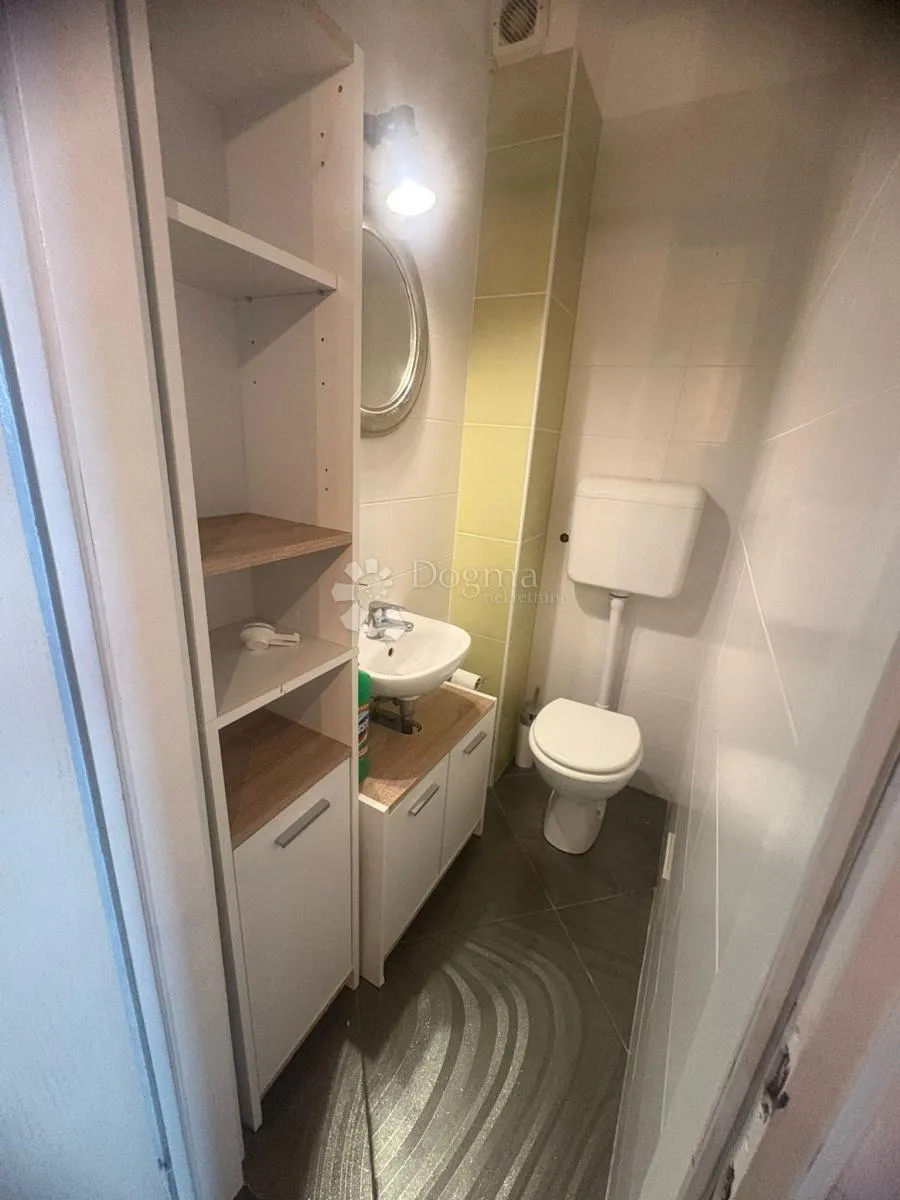 trosobni stan 62m2 sa loggiom divno uređen! - slika 5