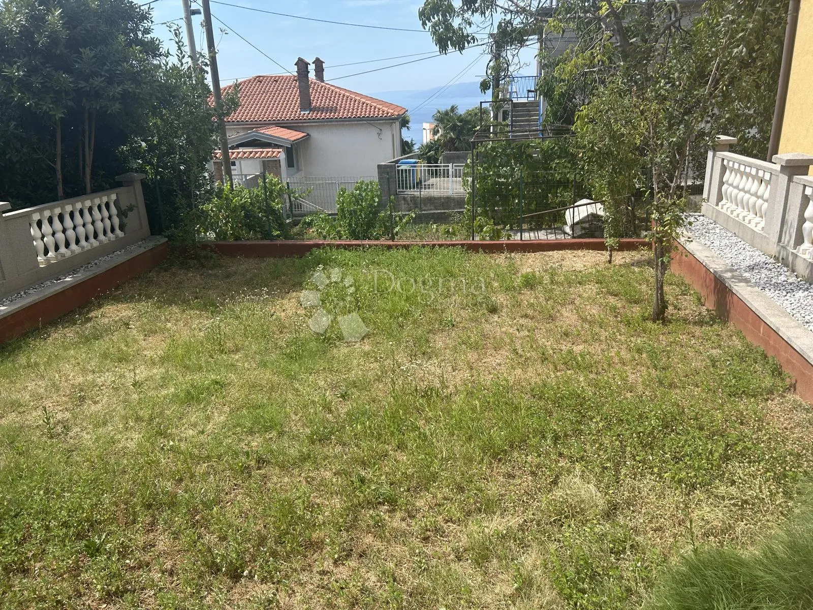 rijeka, podmurvice - renovirana kuća s prostranom okućnicom - slika 8
