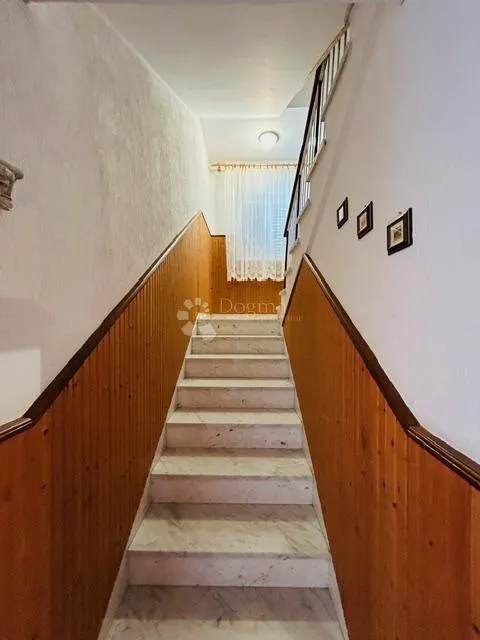 kuća na rabu - 300 m od plaže - slika 13