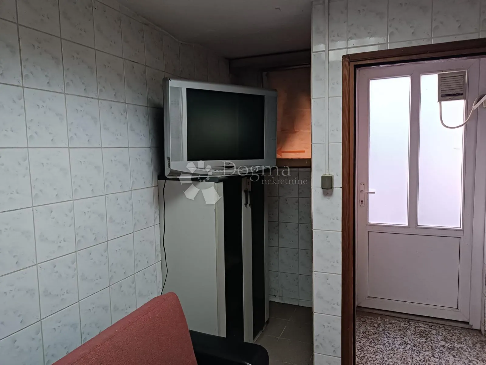 prilika - poslovni prostor donja dubrava (najam 1200€) - slika 5