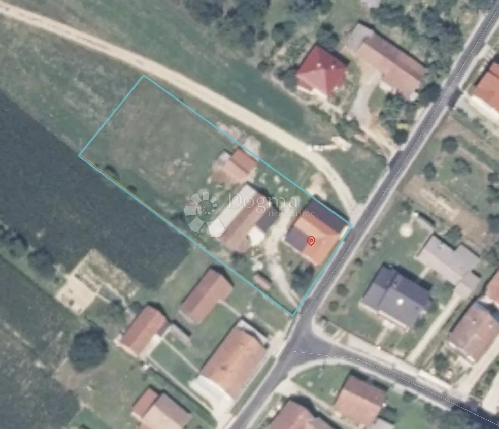 obiteljska kuća s velikom okućnicom u ždralovima - slika 17