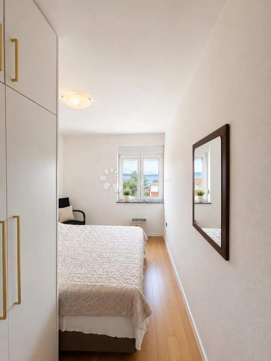 prestižna adresa punta skala (petrčane) 70 m od mora, renoviran stan 77m2 - slika 21