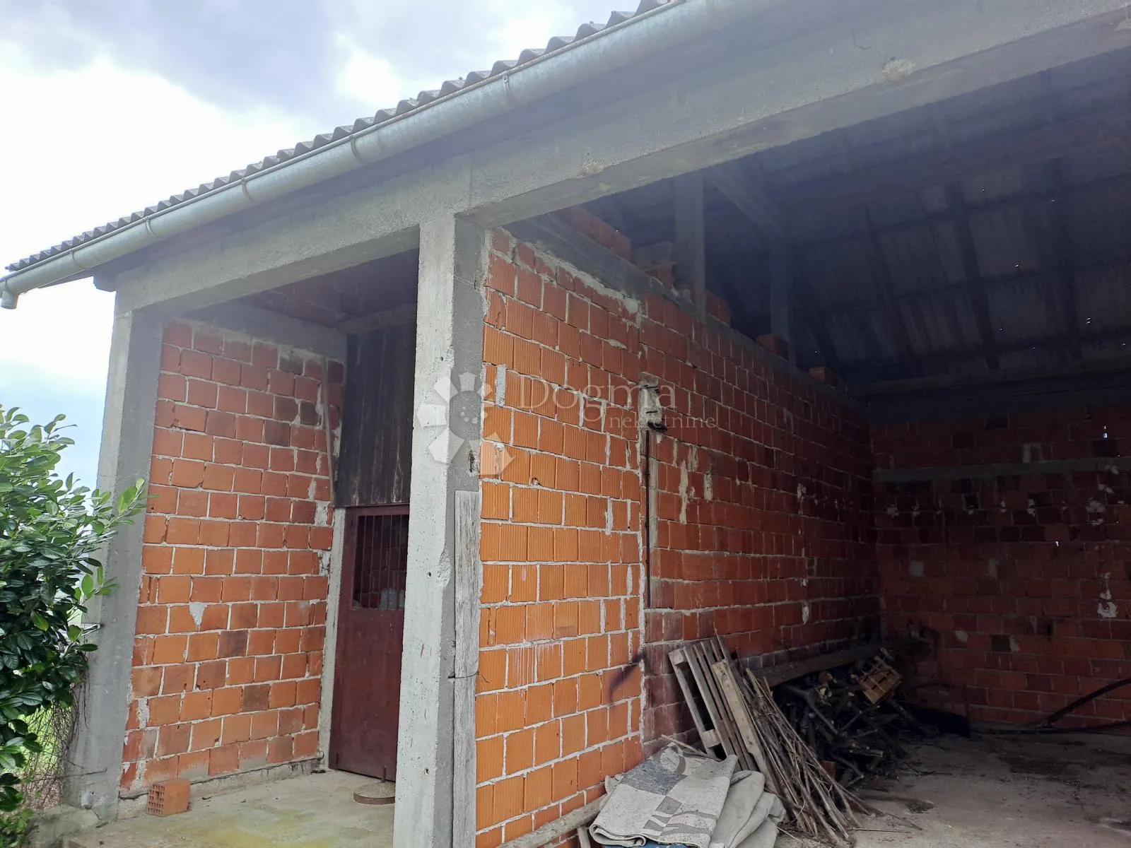 prekrasan pogled i okućnica - slika 32