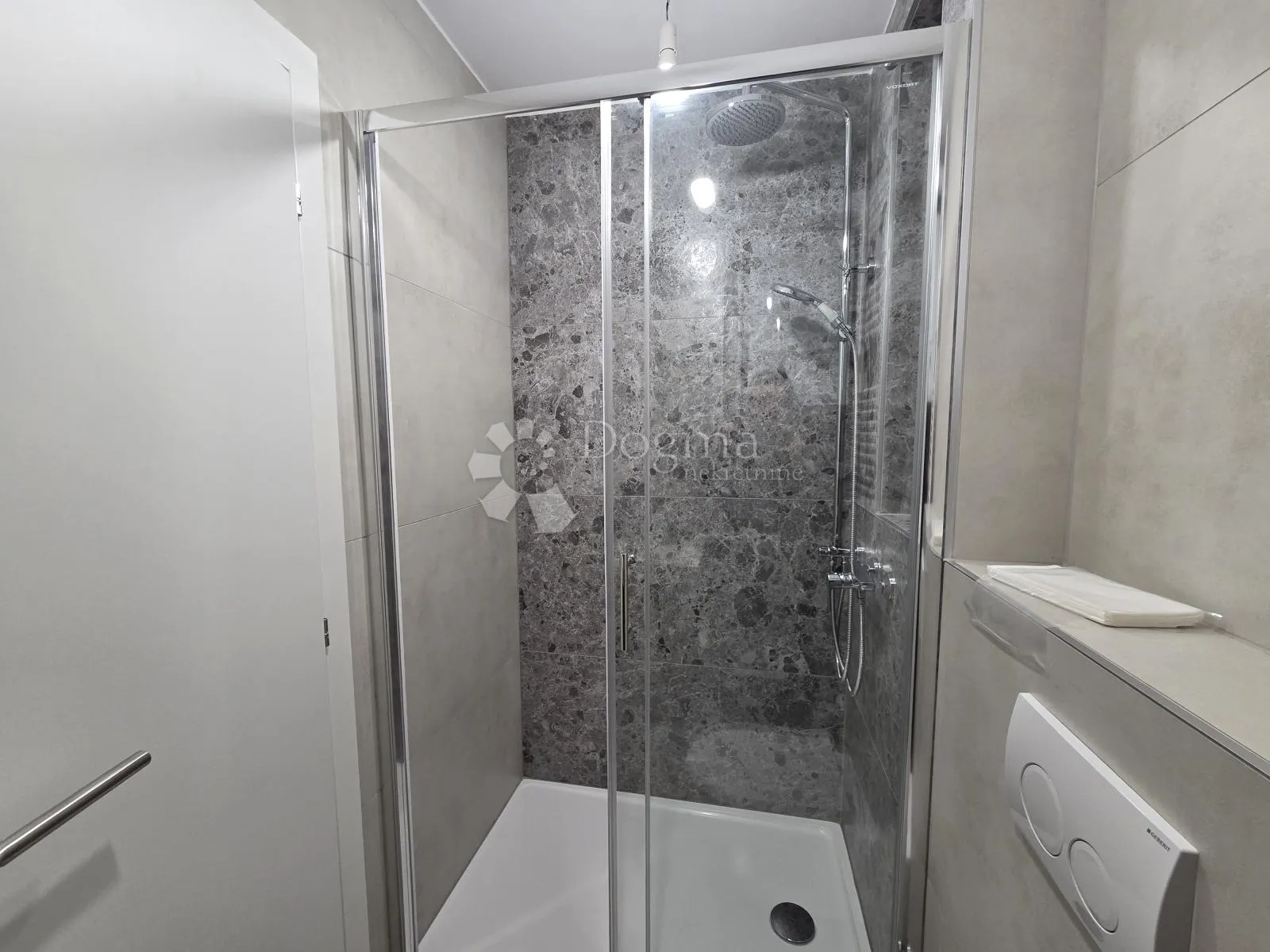 trnsko novi zagreb kompletno renovirani trosoban stan 50m2 - slika 23
