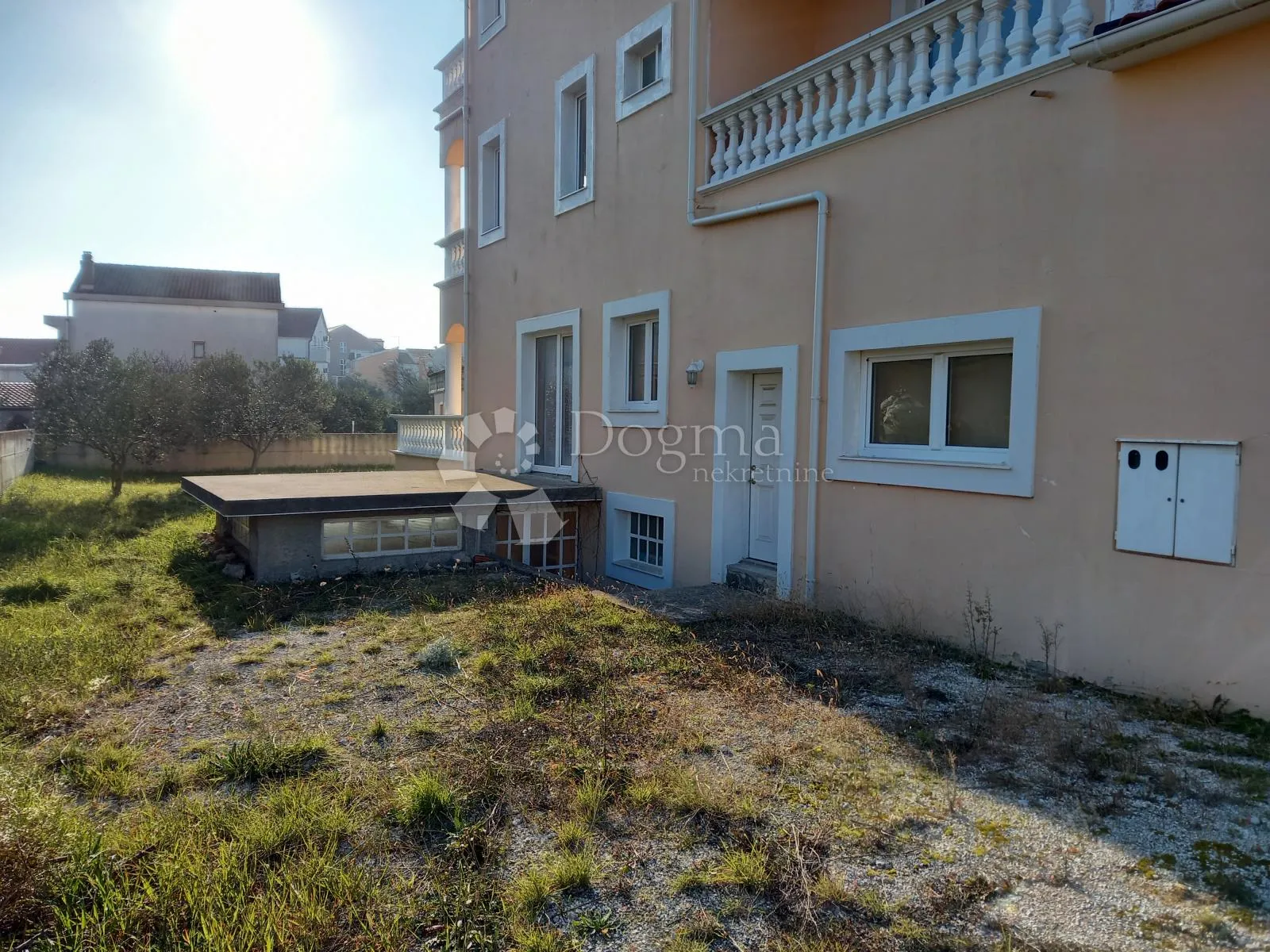 vodice - kuća 800 m2 odlična prilika - slika 15