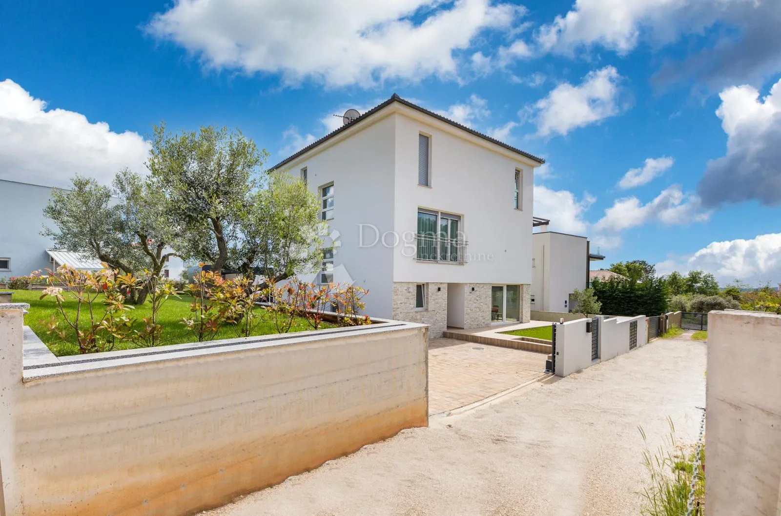 luksuzna villa 700 m od plaže s pogledom na more i brijune! - slika 11